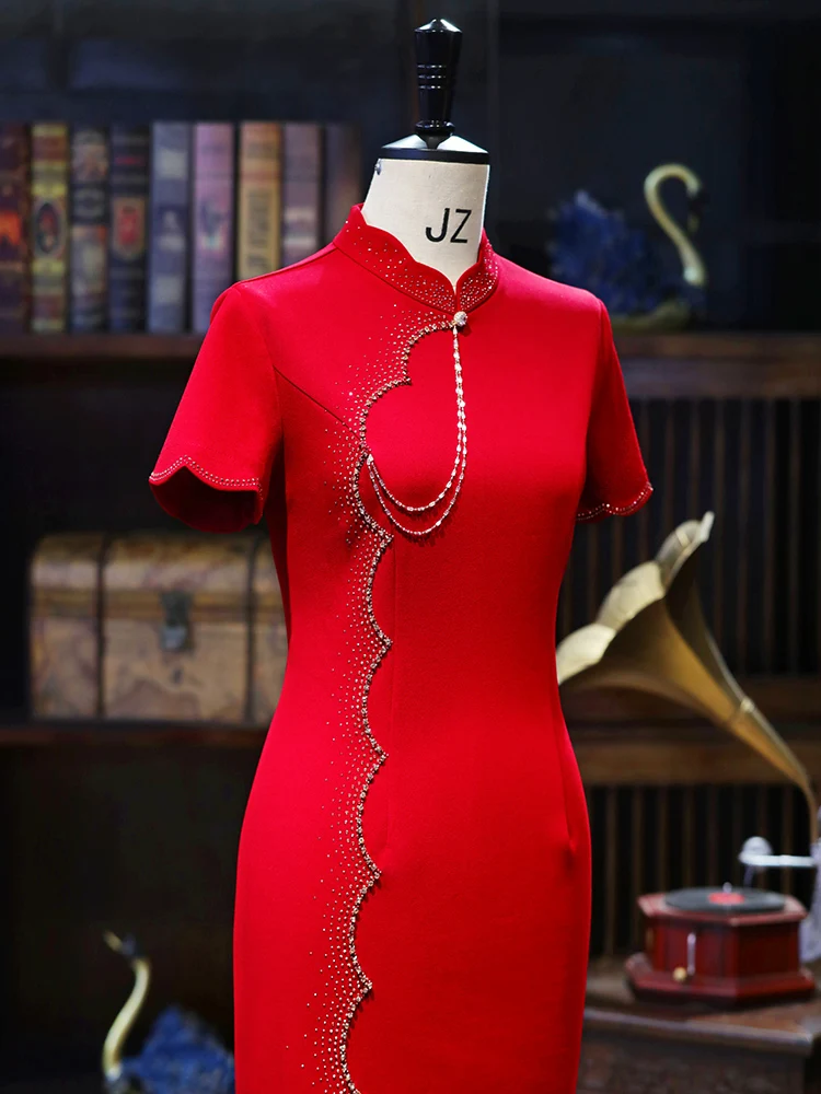 

Ele Red Qipao Materni Wear для похудения Young Looking Wedding Dr для матери невесты Китайская свадебная одежда Sle