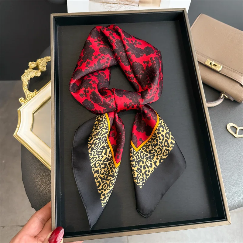Luxuriöses Retro-Seidentuch für Damen, elegantes Hijab-Halstuch mit Blumenmuster, weicher Satin-Bandana, Taschenband