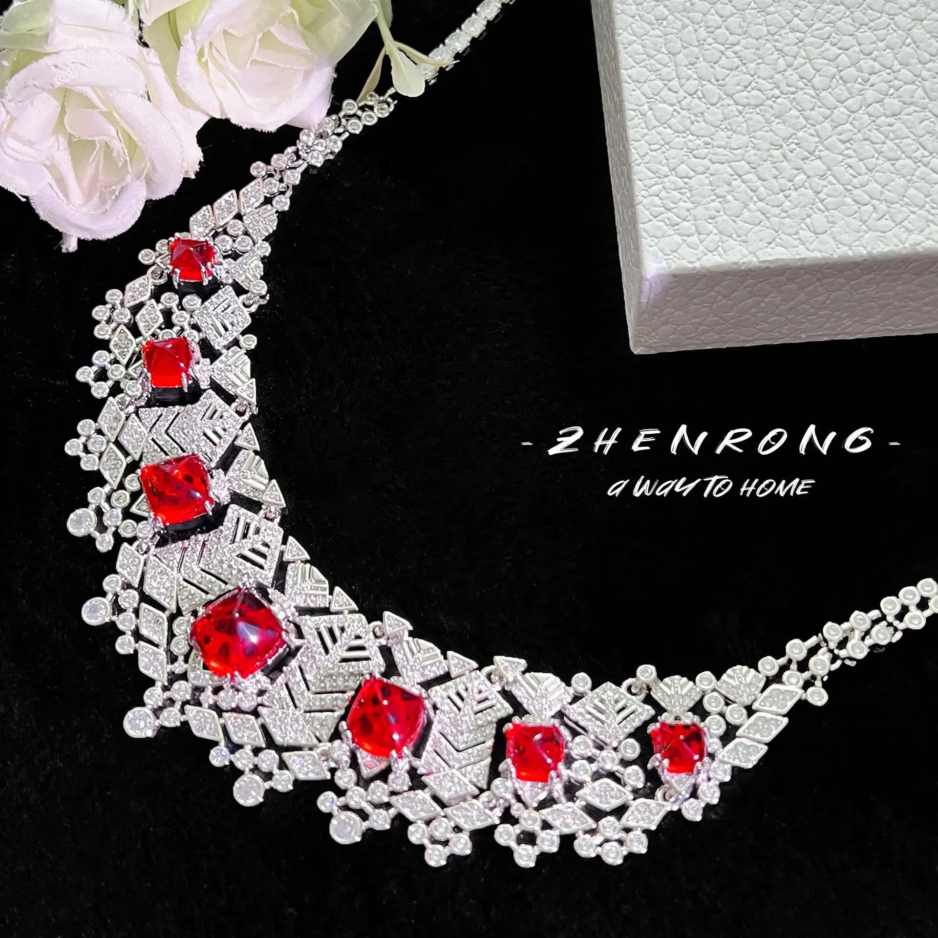 S925 Sterling Silber Halskette Ohrstecker Set Taubenblutrot Zuckerturm Voll mit Diamanten Schmuck Accessoires für Frauen – Detail 3