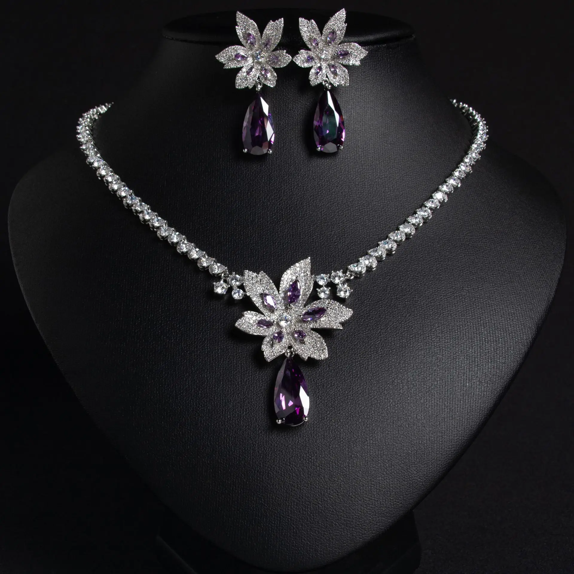 4Pcs Luxury Wedding Jewelry Set For Bridd Cubic Zirconia Party Prom Bridal Pendant Necklace Earring Set Women Necklace Sets Gift