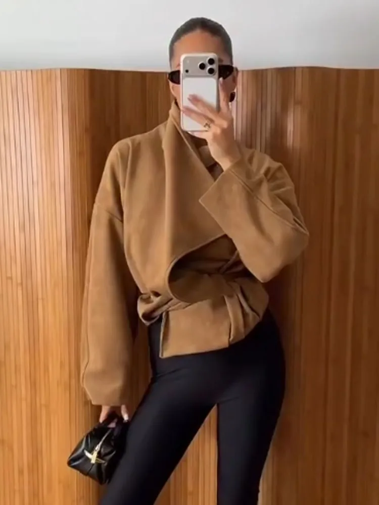 

HH Fashion Women Elegant Solid Suede Texture Short Coat Female Lapel Pleated Decoration Cardigan Casual Loose High Street Jacket