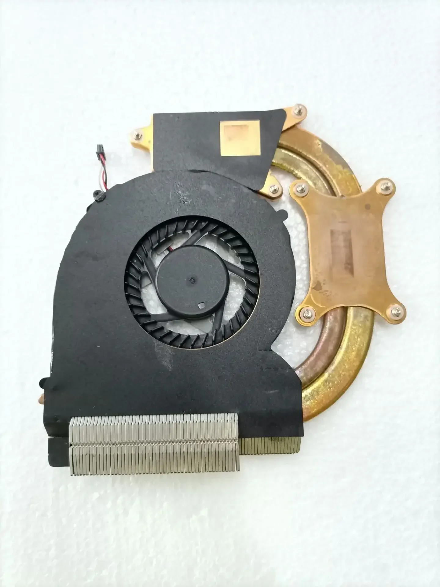 Original Laptop Cpu Cooling Heatsink Fan for Samsung NP550P5C NP550P7C NP550 CPU Heatsink Fan KSB0805HB BA92-00675A BA92-00675C