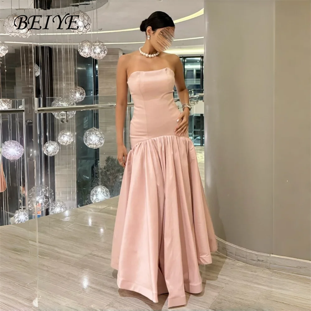 BEIYE – robe de soirée trapèze en Satin rose moderne pour femmes, sans bretelles, sans manches, dos ouvert, plissée, robe de bal, personnalisée, 2026
