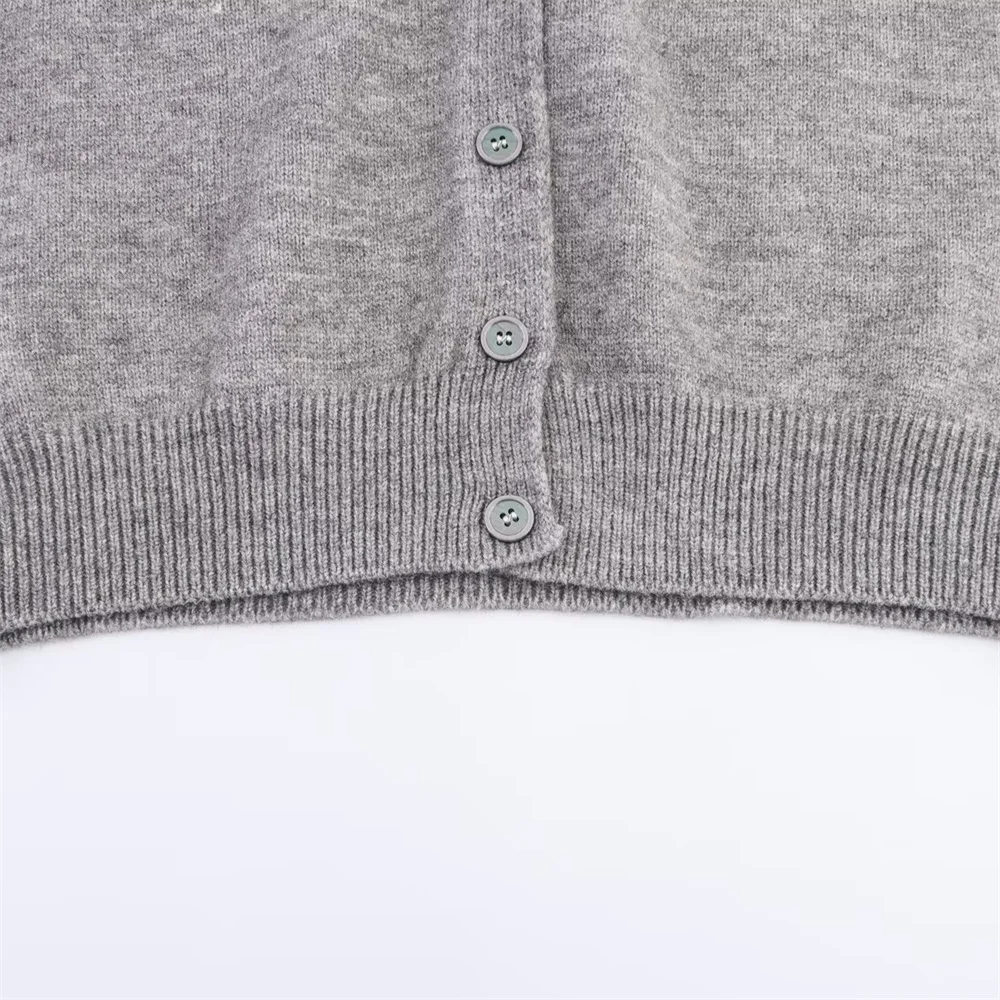 women's autumn new product casual versatile V-neck long sleeved single breasted knitted sweater jacquard cardigan