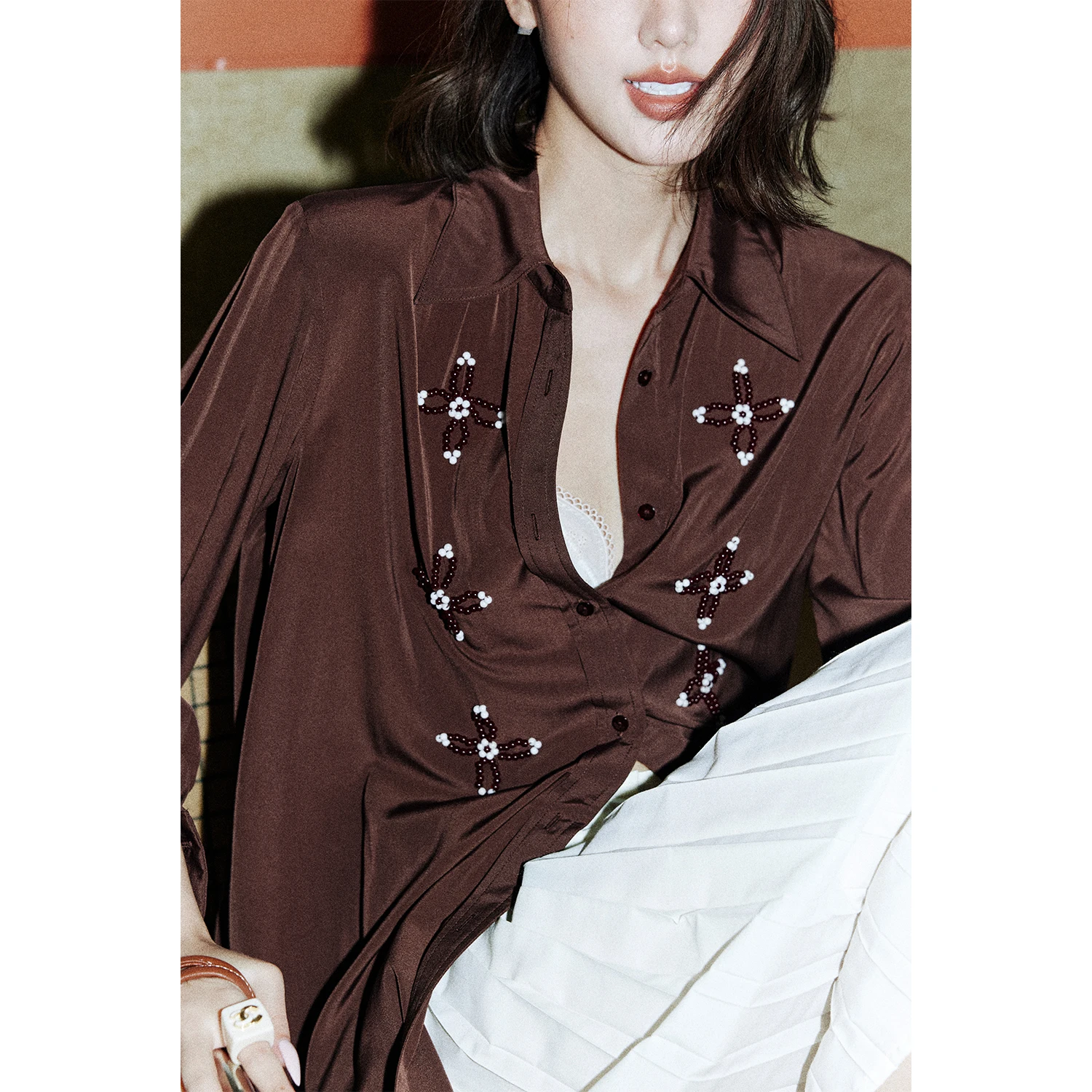 

Женская рубашка Rosebanks в стиле ретро-шик, расшитая бисером вручную, свободного кроя, из смесового полиэстера и вискозы, французский стиль