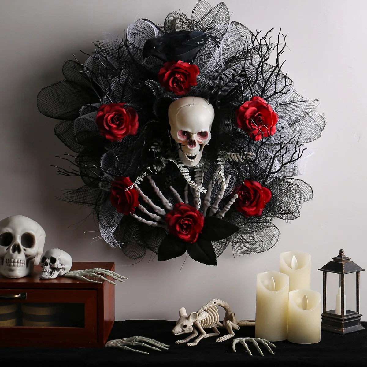 Wholesale  Halloween Decoration Red rose skull net wreath Black New Design wreath for Decoration