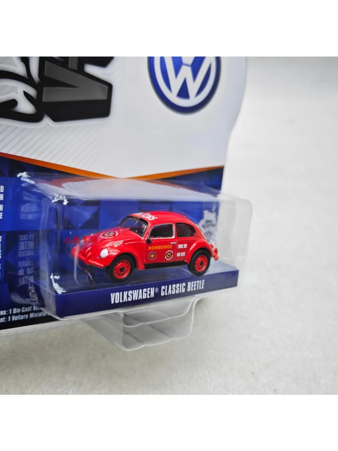 

1:64 Vee Dub Series 20- Volkswagen Classic Beetle - Вооруженная полиция Fire Bombeiros Advanced Collection Орнаментные модели автомобилей