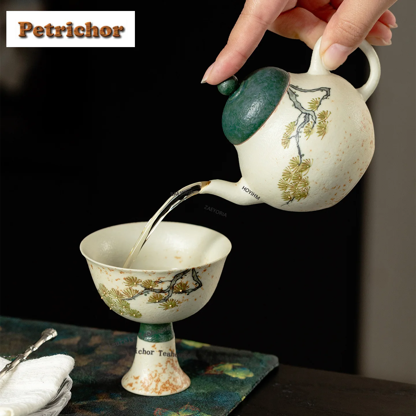 140ml Hand-painted Pine Teapot Luxury Tea Infuser Pot Household Tea Brewing Kettle With Ball Hole Green Tea Drinkware Ornaments