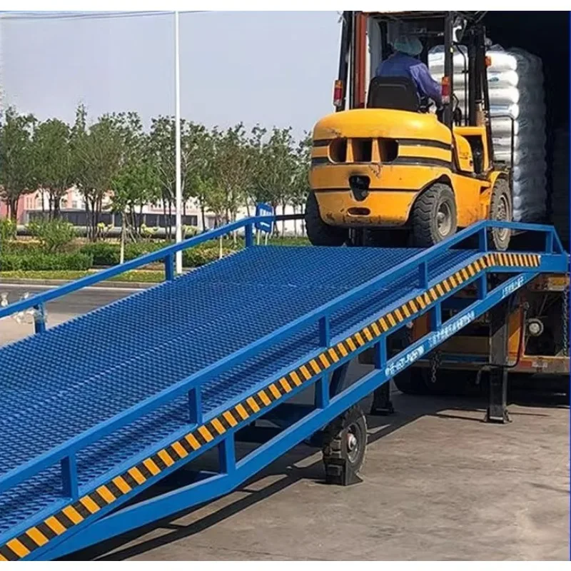 Customized Hand-operated Dock Leveler with Hydraulic Unloading Platform for Containers 10-ton and 12-ton Forklift Ramps