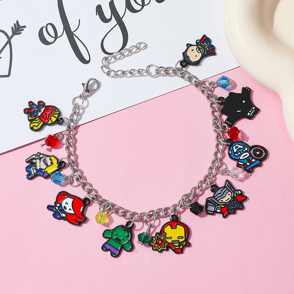 Marvel Comic Superhero Classic Figure Q-รุ่นสร้อยข้อมือหล่อ Marvel เคลือบอุปกรณ์เสริมสําหรับพัดลมบุคลิกภาพของเล่นของขวัญ