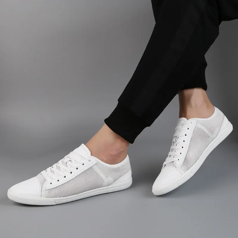 Lightweight Genuine Leather Men's Flats shoes Leisure Trend Korean Version Solid black White summer breathable Men Casual Shoes