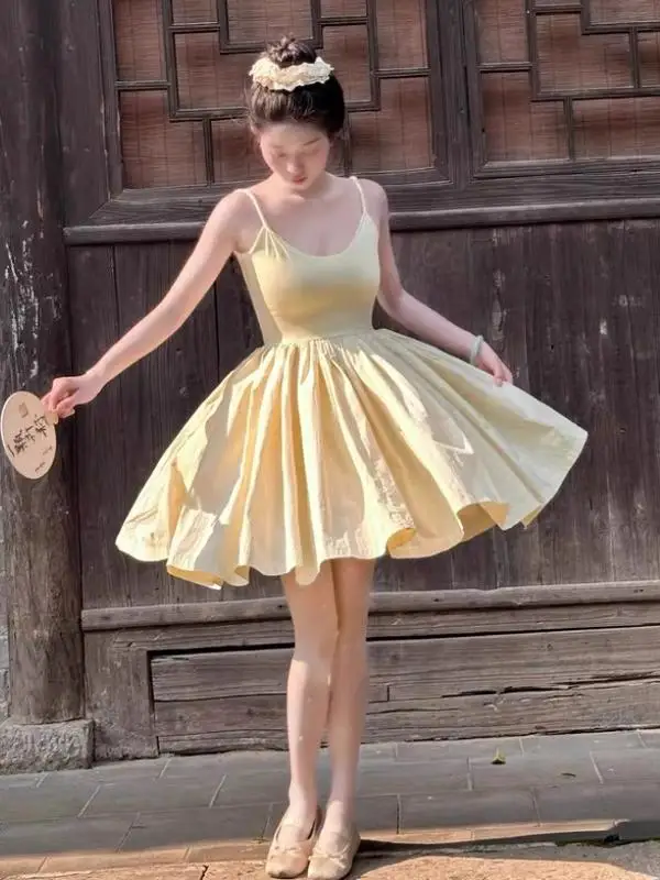 ballet-style-sexy-strapless-ball-gown-design-unique-puffy-princess-skirt-waist-cinching-sweet-and-spicy-dress-for-women