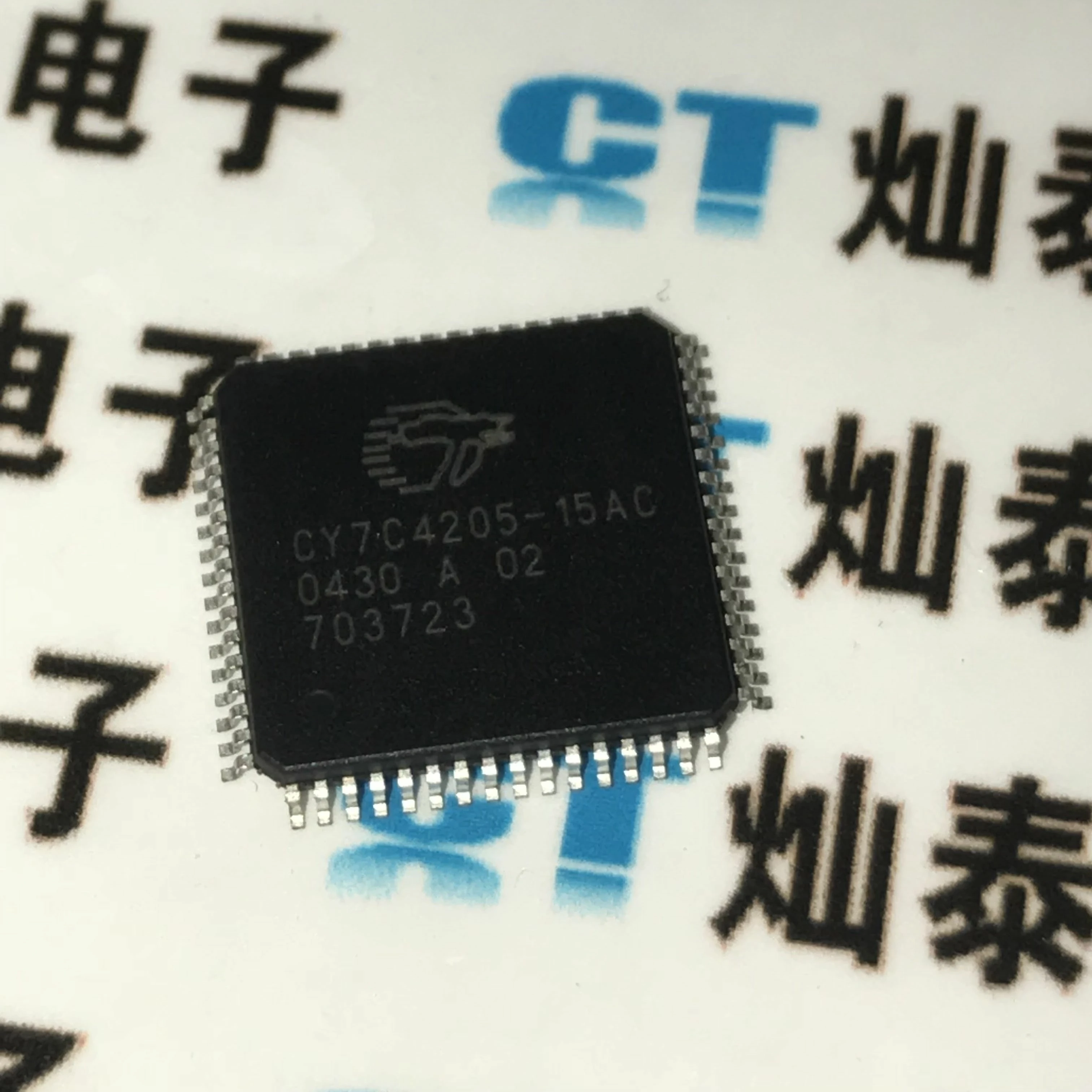 

CY7C4205 CY7C4205-10AC TQFP64 CYPRESS FIFO 10PCS