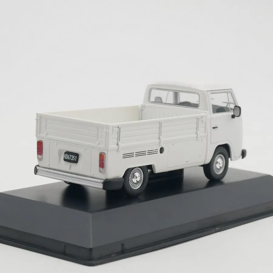 Diecast Ixo 1:43 Scale VW Pick UP 1982 Pickup Alloy Car Model view 4