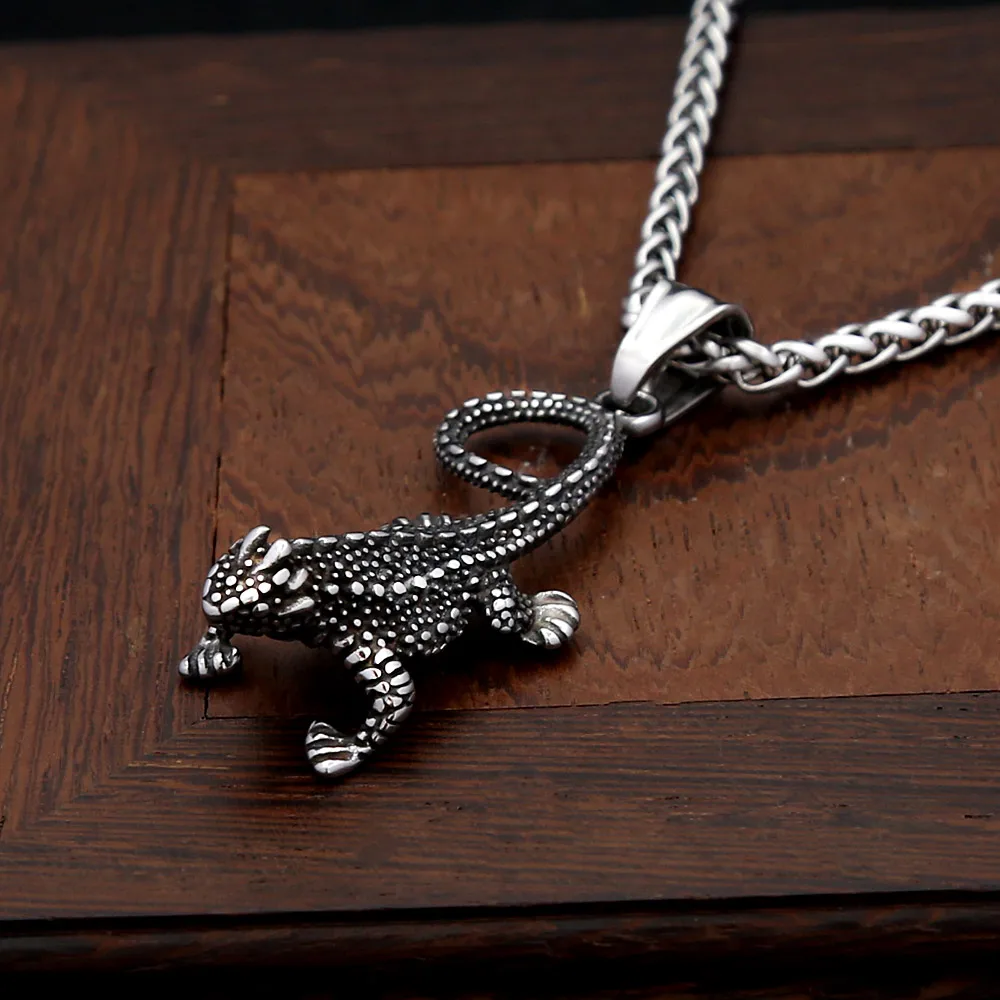 Vintage 3D Lizard Stainless Steel Pendant Necklace Punk Gothic Reptile Animal Amulet Fashion Jewerly For Men And Women