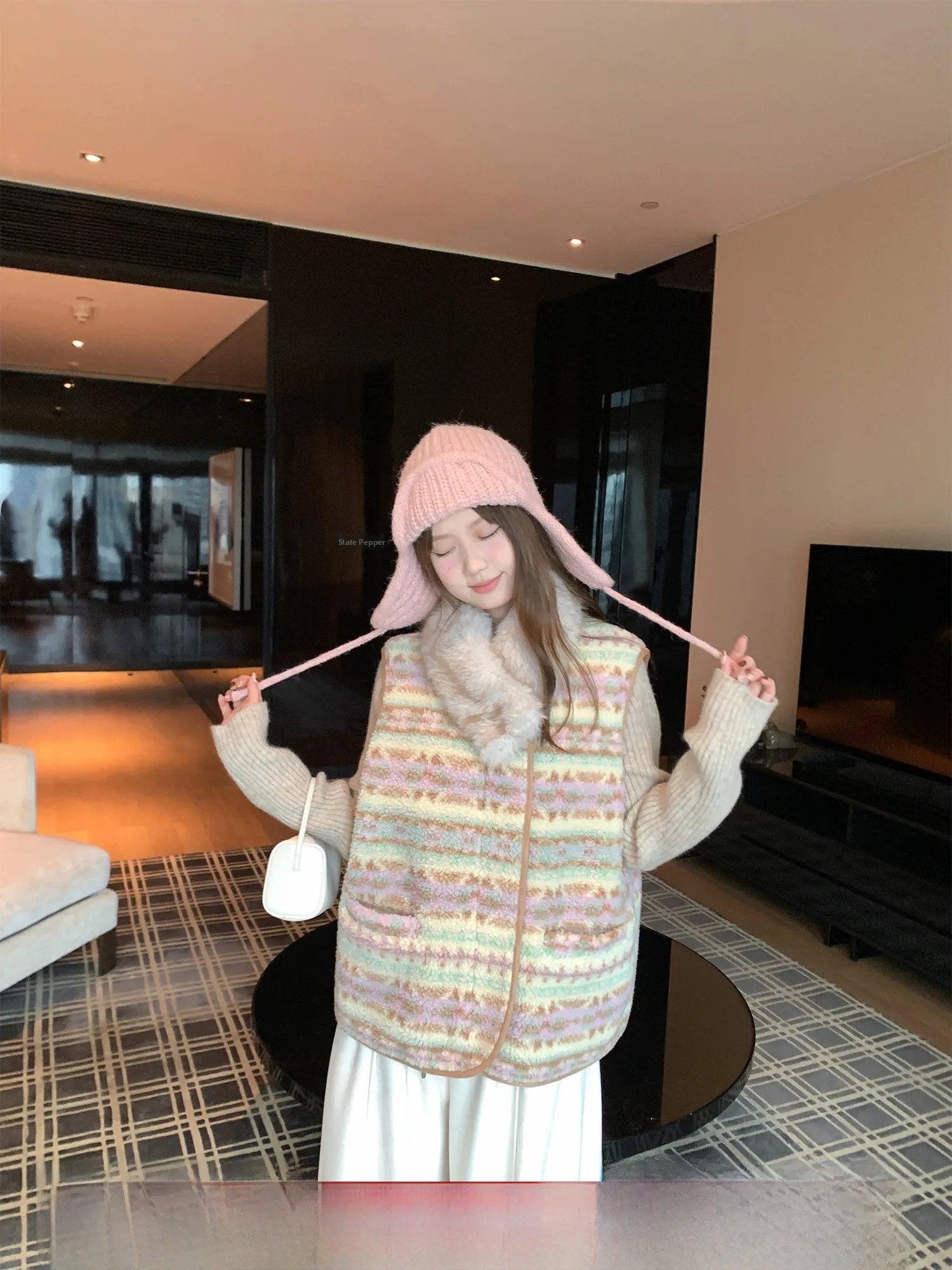 

Rainbow Vendor hine Lamb Fur Vest Women's New Unique Beautiful Layering Vest Sweet Sle ket Design Regular Length