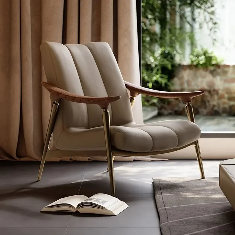 

High-end single sofa chair designer walnut light luxury net red sofa bedroom study tea table