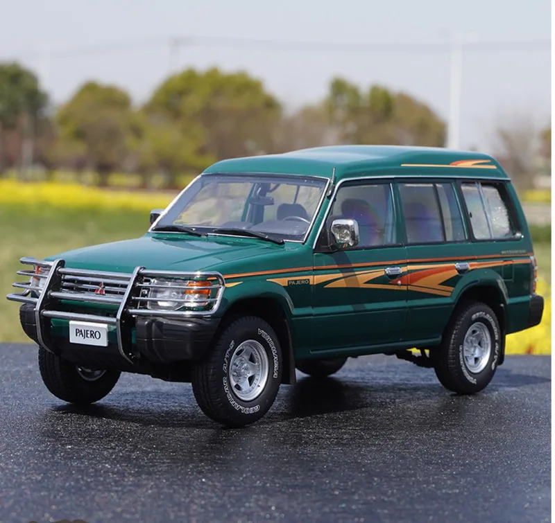 

1/18 New Arrival Special Price Diecast Metal Japanese Classic V31 Off-Road Car Model Furniture Display Collection Toys