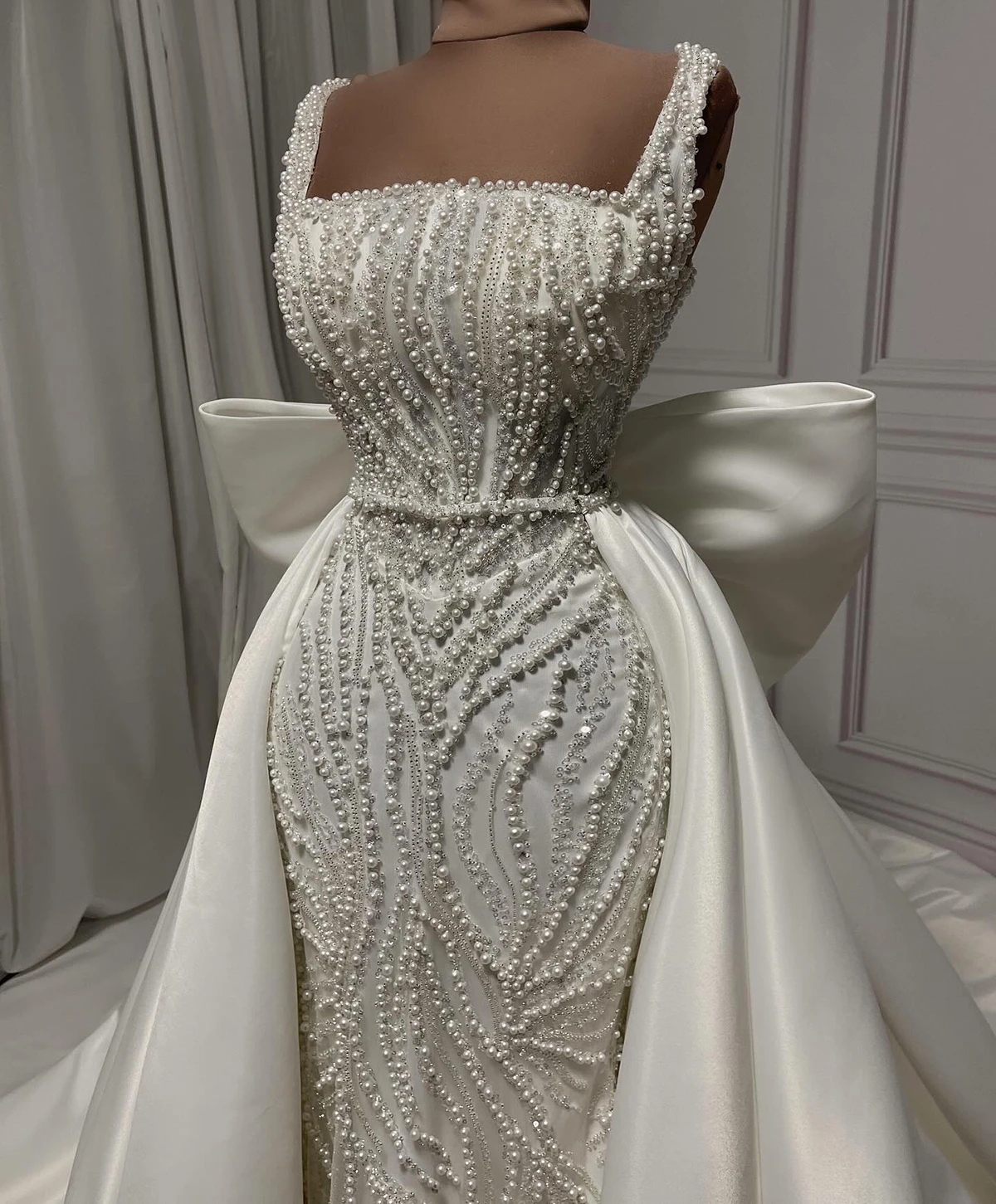 Suknia ślubna z kwadratowym dekoltem, zdobiona błyszczącymi, ciężkimi perłami, z odpinaną spódnicą, Vestido De Casamento, luksusowe suknie ślubne.