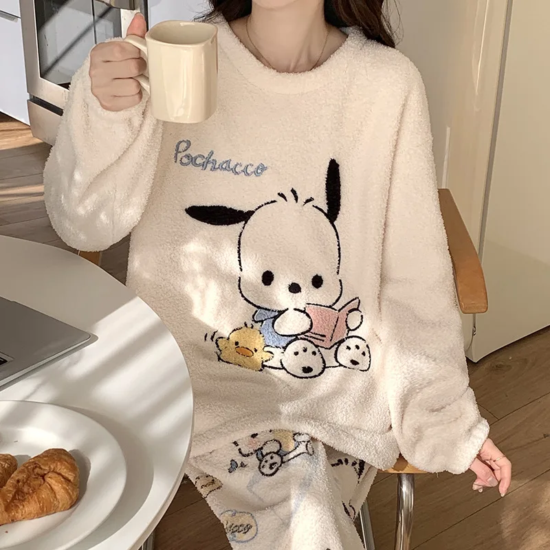 

Комплект пижам Sanrio Pochacco: мультяшный, милый, с капюшоном, для женщин, девочек и подростков. Домашняя одежда для отдыха. Осенне-зимняя, теплая флисовая пижама в стиле каваи.