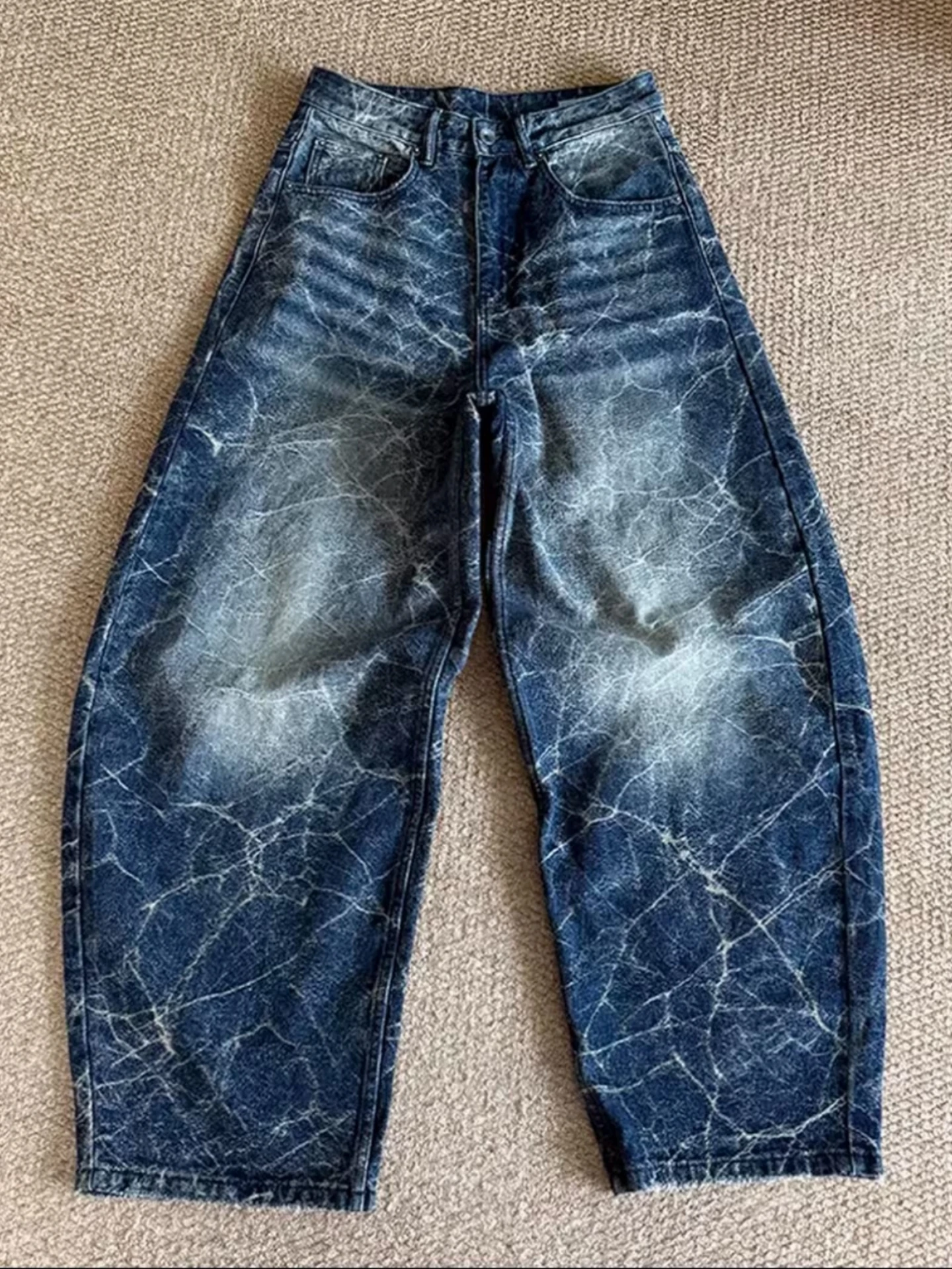 

Джинсы женские с высокой талией, широкие, свободного кроя, повседневные, синие, с винтажным эффектом выцветания, с принтом «Молния», расклешенные