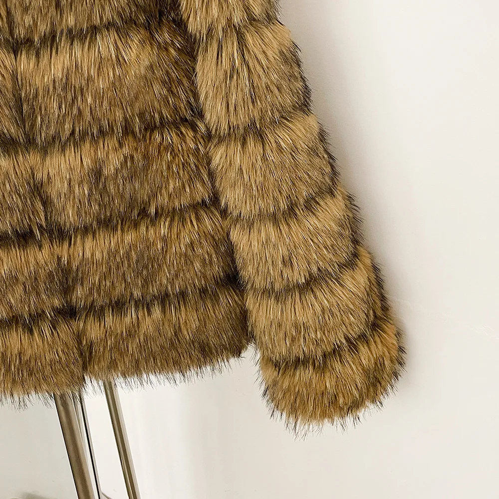 Ekologiczny płaszcz damski z imitacji futra, krótkie płaszcze, grube, ciepłe, z okrągłym dekoltem, kurtki wierzchnie, jesienno-zimowe, łączone, sztuczne futro z szopa pracza.