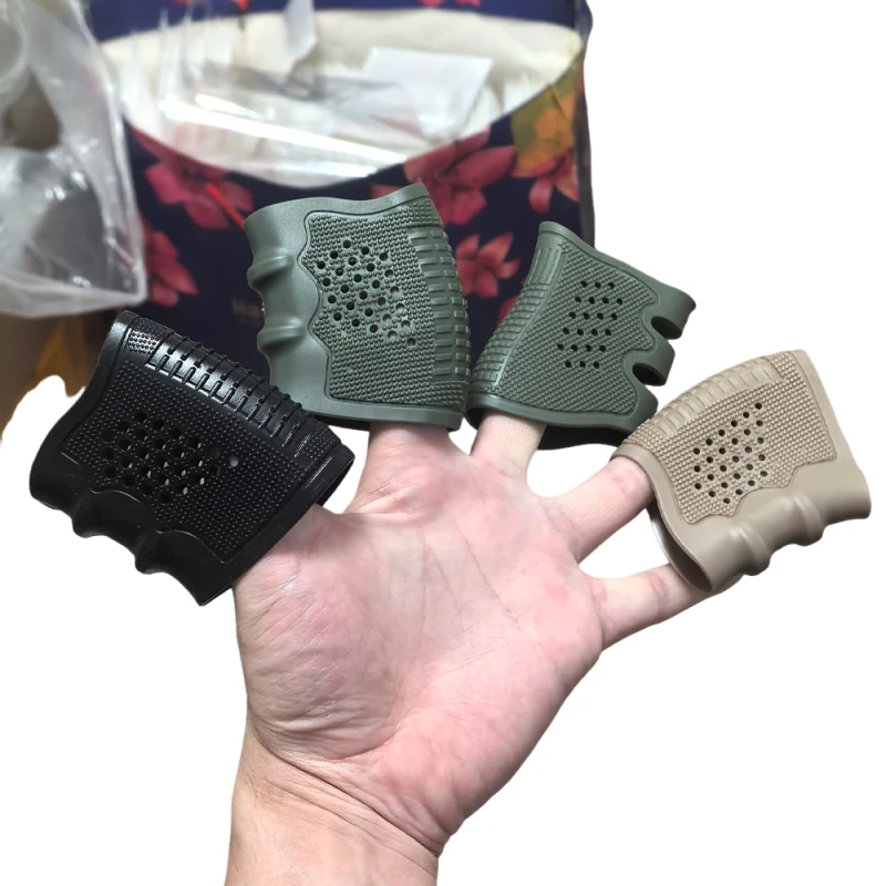 2 Stück taktische Pistolenholster-Gummigriff-Handschuhhüllen, rutschfeste Schutzhüllen für Handfeuerwaffen, passend für 17, 19, 23, Airsoft, Jagd – Detail 8