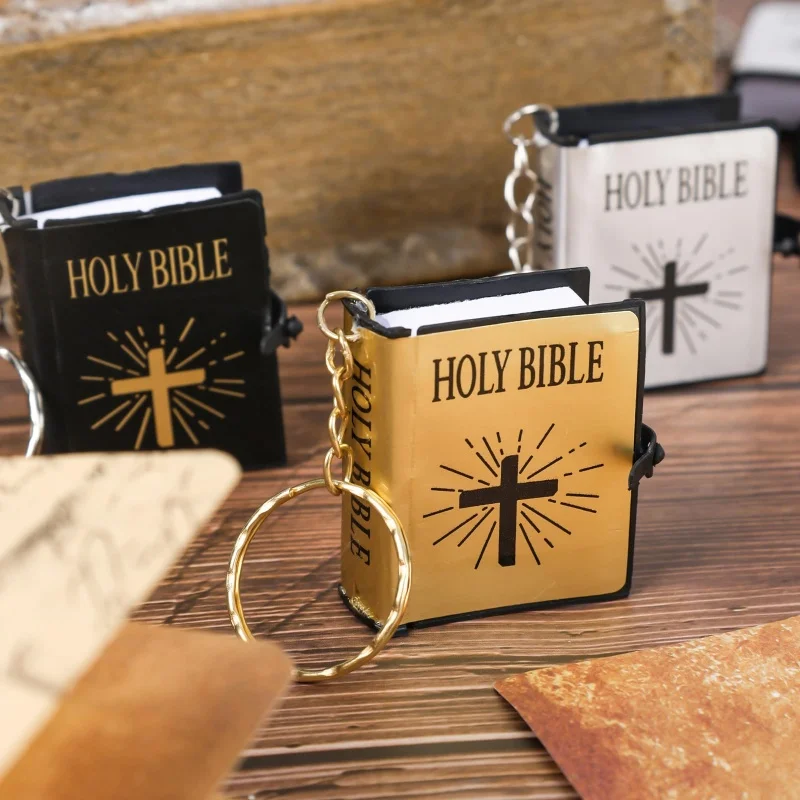 Neue 10er-Pack Bibel-Schlüsselanhänger: Miniatur-Bibel mit Gebetsbotschaften – Handtaschenanhänger, Kirchengedenkgeschenk – Detail 5