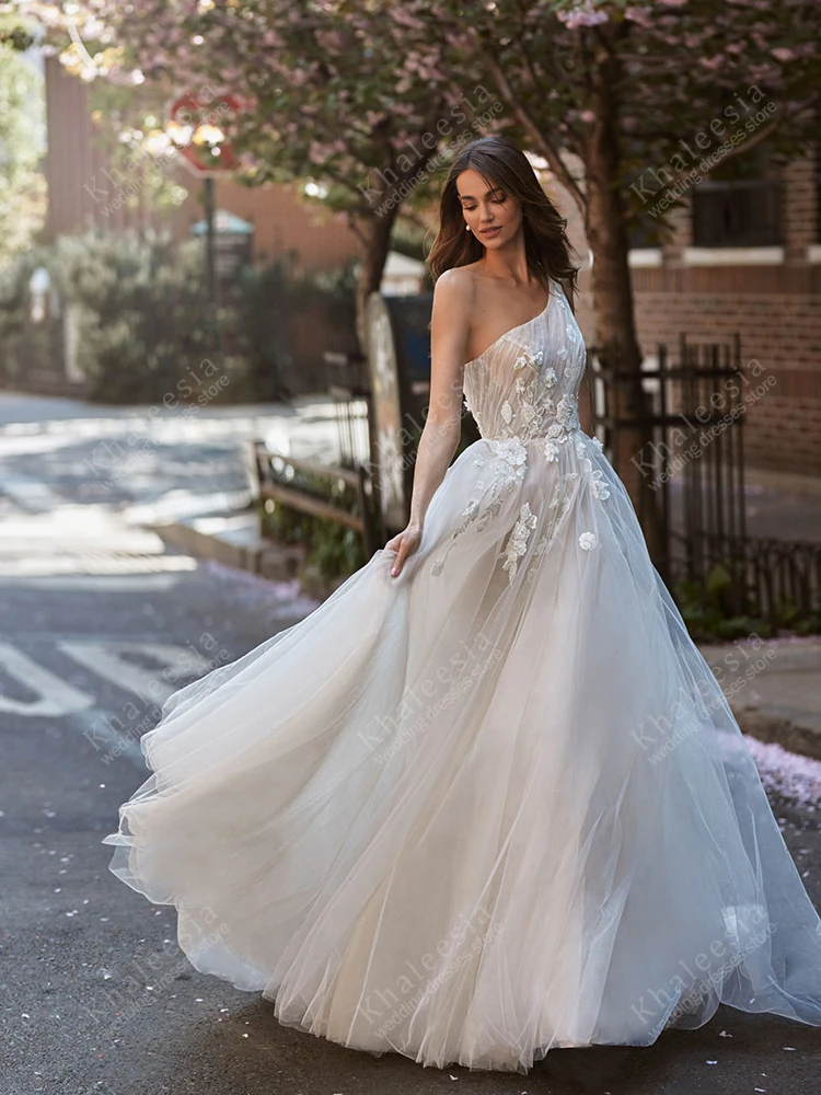 Robes De mariée charmantes une ligne robes De mariée classiques dentelle Appliques sans manches dos nu Robes robes De Novia personnalisé 2025