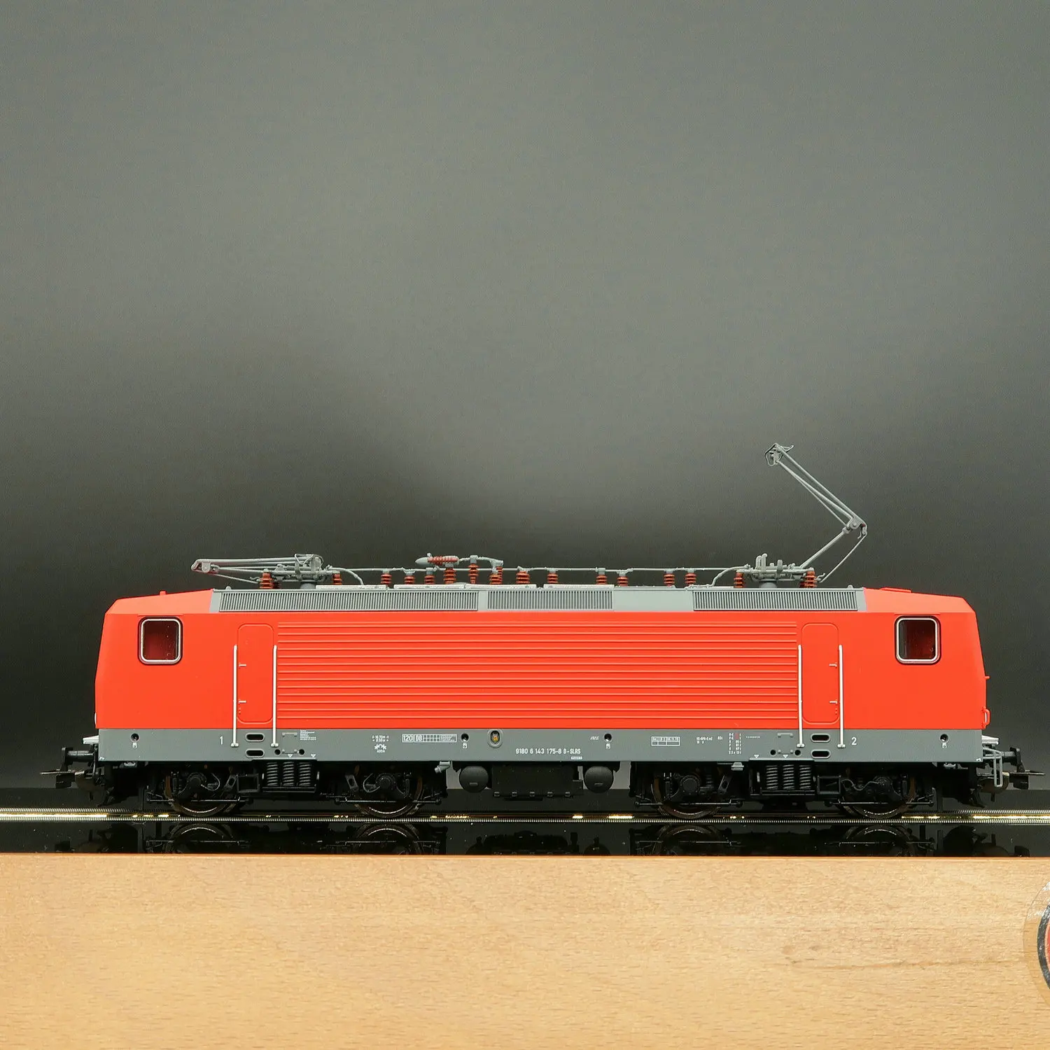 HO Type 1/87 Train Model PIKO 51728 BR143 Electric Locomotive Digital Sound Effect (DCC) German SLRS Sixth Generation Rail Car