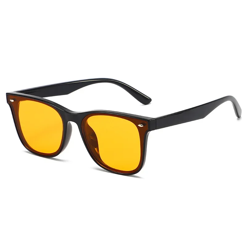 Fashionable and Personalized Sunglasses with A High-end Feel UV Resistant and Strong Light Resistant Brown Sunglasses