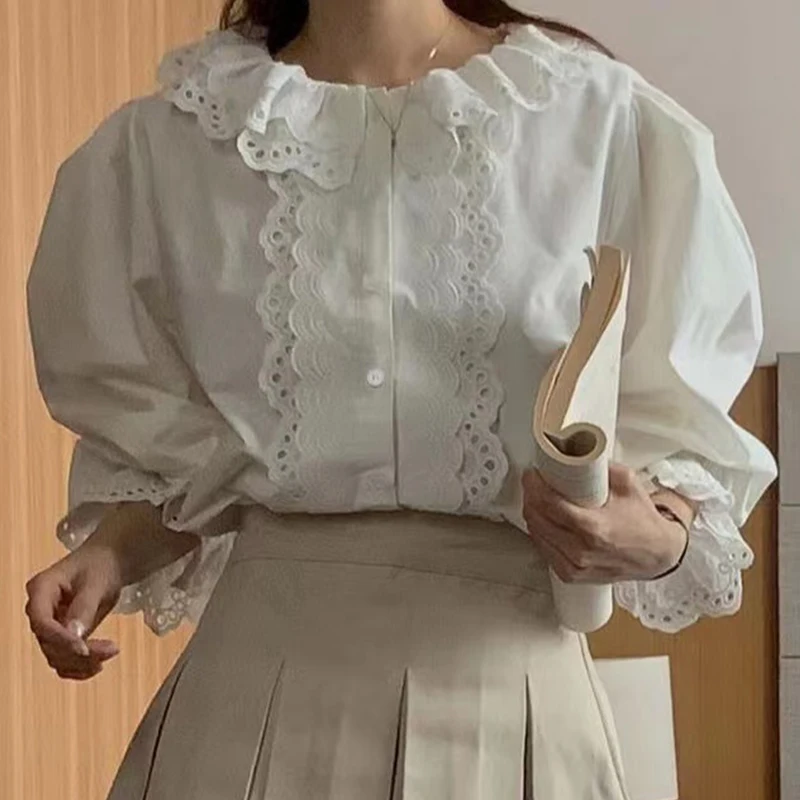 시크한 봄 루즈핏 벨 슬리브 셔츠 여성용 라운드넥 스플라이스 레이스 트림 탑 한국 스타일 긴팔 버튼다운