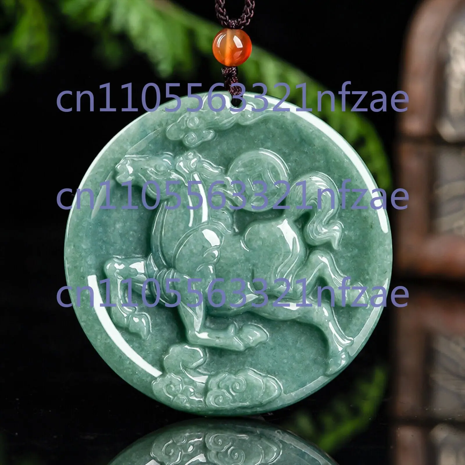 jade-de-qualite-naturelle-jadeite-sculptee-piece-de-monnaie-nuage-de-richesse-cheval-du-zodiaque-pendentif-rond