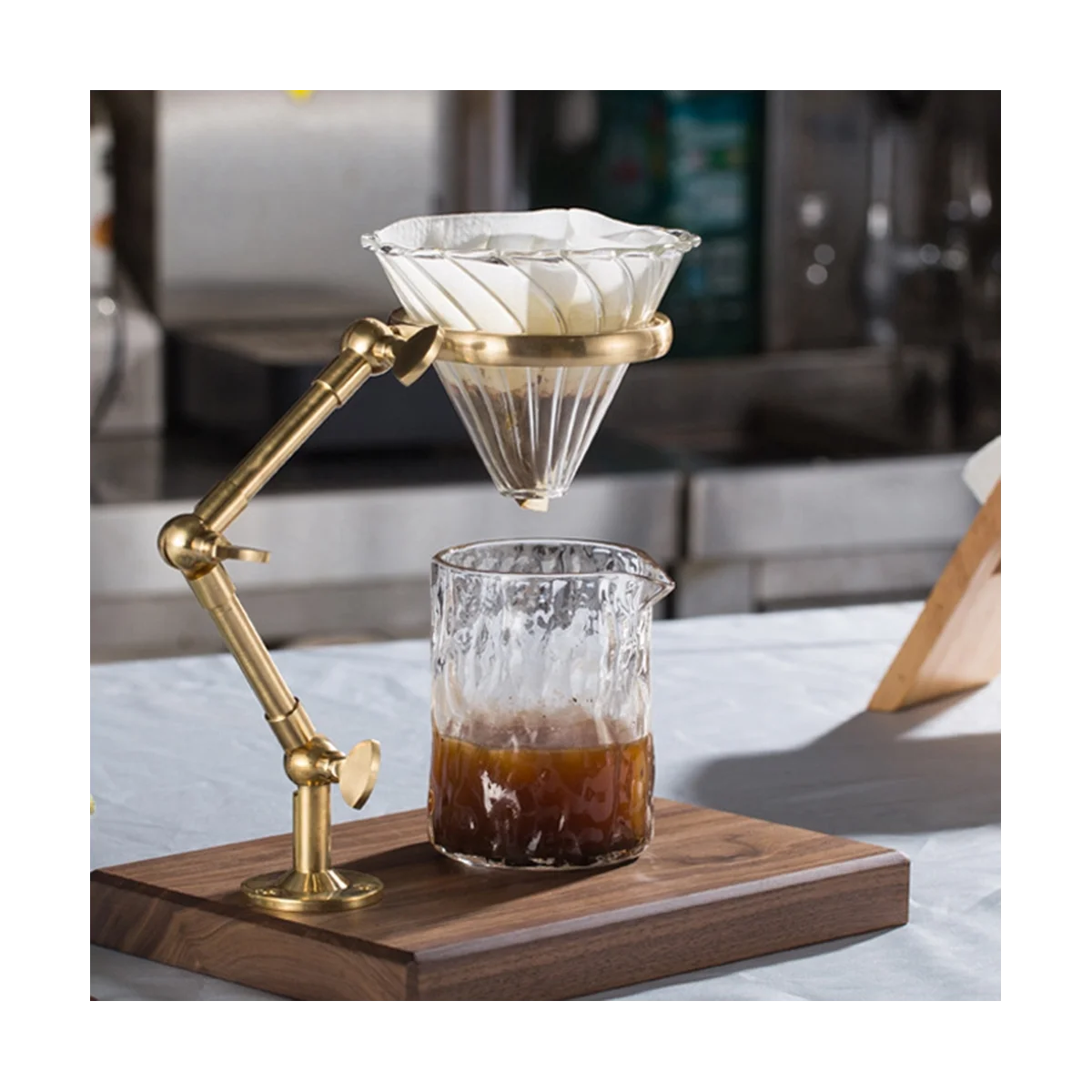 Coffee Dripper Stand Hand Punch Metal Filter Cup Frame Holder Paper Rack Brass Geometric Drip Cups Bracket Pour Over