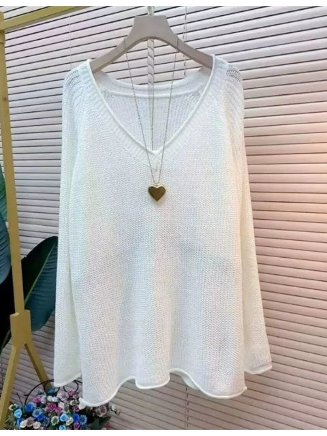 plus Size V-Neck Knitwear  Color Casual Long Sleeve Base Layer Top for Young Women Korean Style Loose Fit Daily Wear