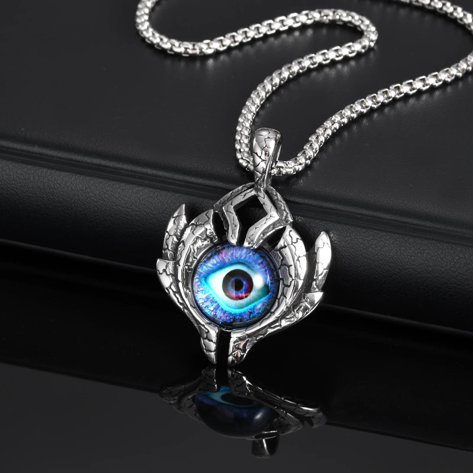 قلادة Vnox Big Evil Eye Pendant، شارة مكتنزة من الفولاذ المقاوم للصدأ مع قلادة عين تركية، إكسسوار رجالي فاسق
