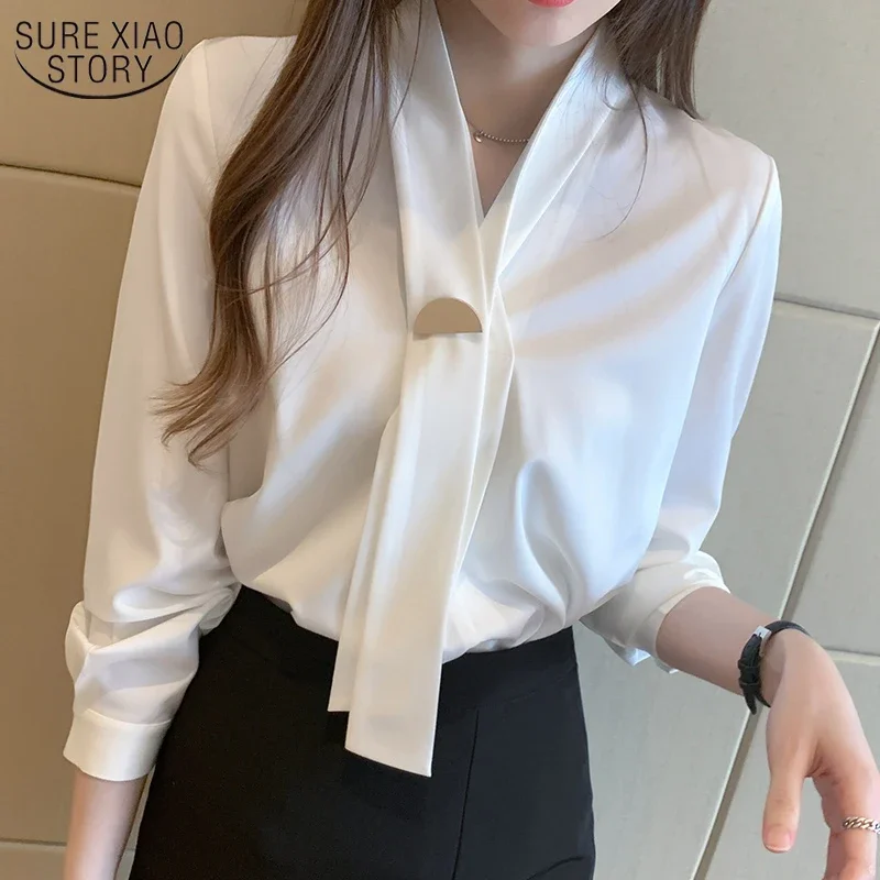 

2022 Spring New V-neck Pullover White Shirt Women Long Sleeve Satin Women Tops Solid Button Casual Women Shirts Blusas 11054