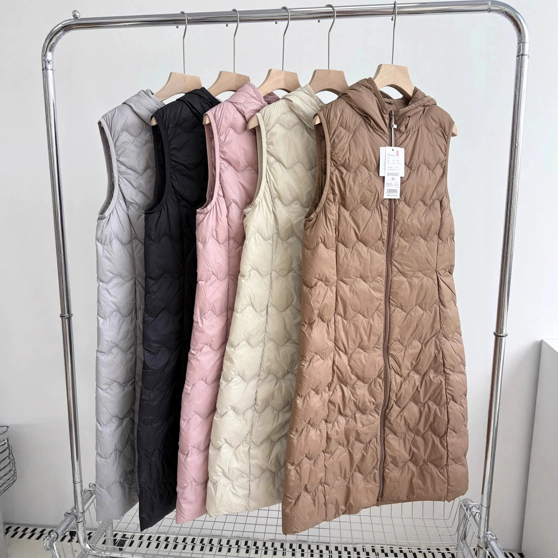 

Ultra Light White Duck Down Vest Parkas 2025 Autumn Winter Women Sleeveless Down Tank Coat Female Hooded Long Waistcoat Jakcet