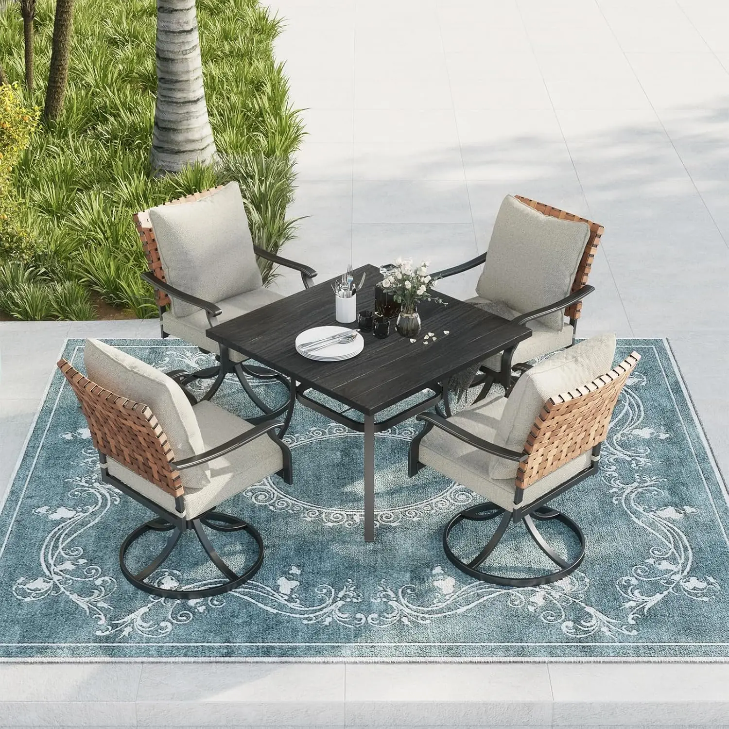 5-teiliges Outdoor-Ess-Set, 4 drehbare Terrassenstühle aus Korbgeflecht und 1 quadratischer Esstisch in Schwarz