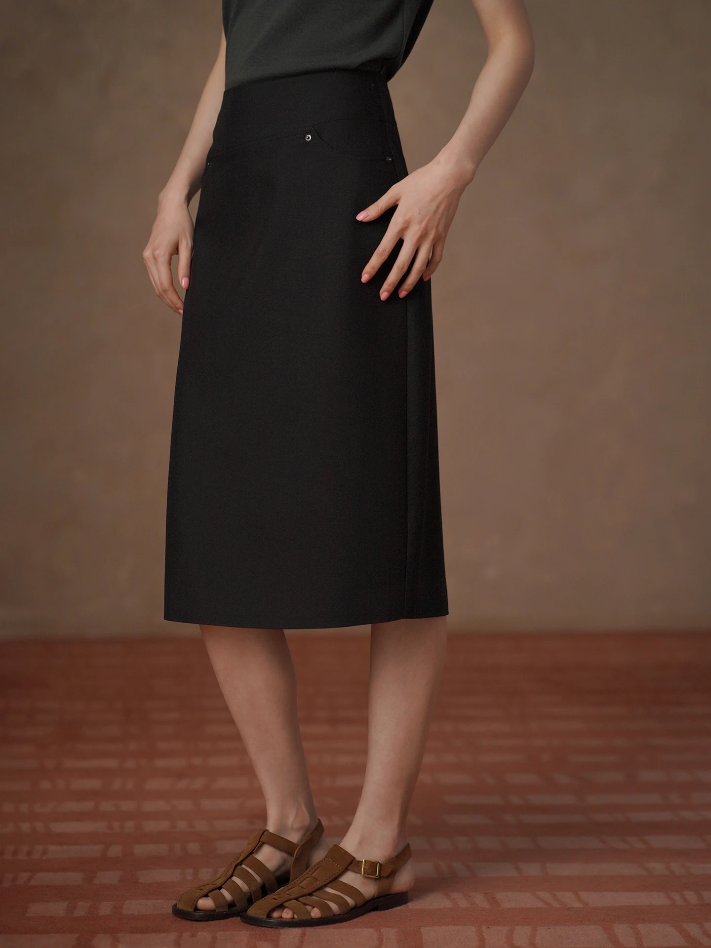High Waist Wide Leg Straight Cut Skirt with Rivet Design Simple Style Commute Workwear Slimming Concealing Half-length Skirt