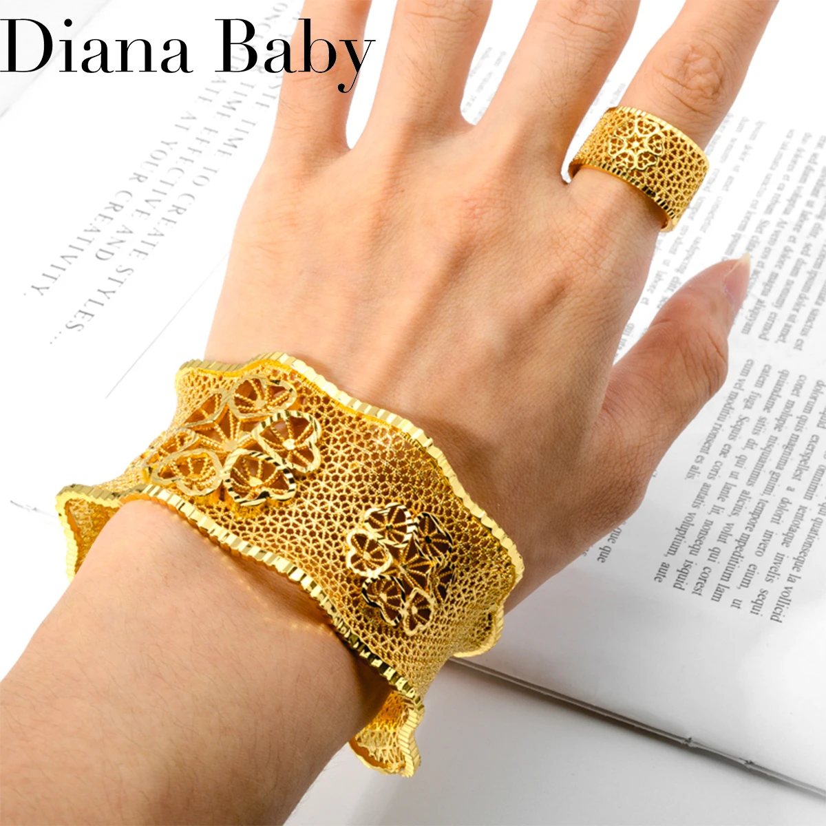 1ชุดเครื่องประดับทอง18K ดูไบกลวงออกหัวใจกำไลข้อมือแหวนกำไลข้อมือสำหรับงานแต่งงานงานปาร์ตี้แอลจีเรียของขวัญเจ้าสาวอาหรับ