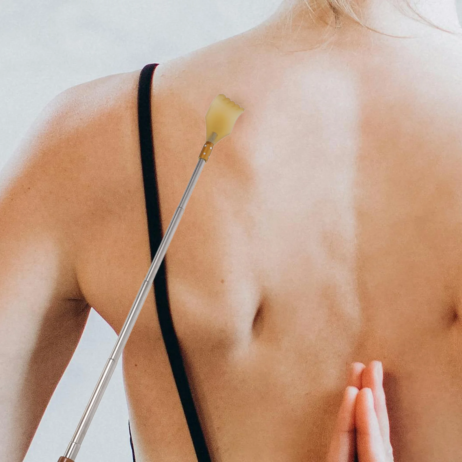 أداة خدش خلفية محمولة برأسين مع كرات دوارة من الفولاذ المقاوم للصدأ قابلة للتمديد للخدش والتدليك للرجال والنساء في المنزل