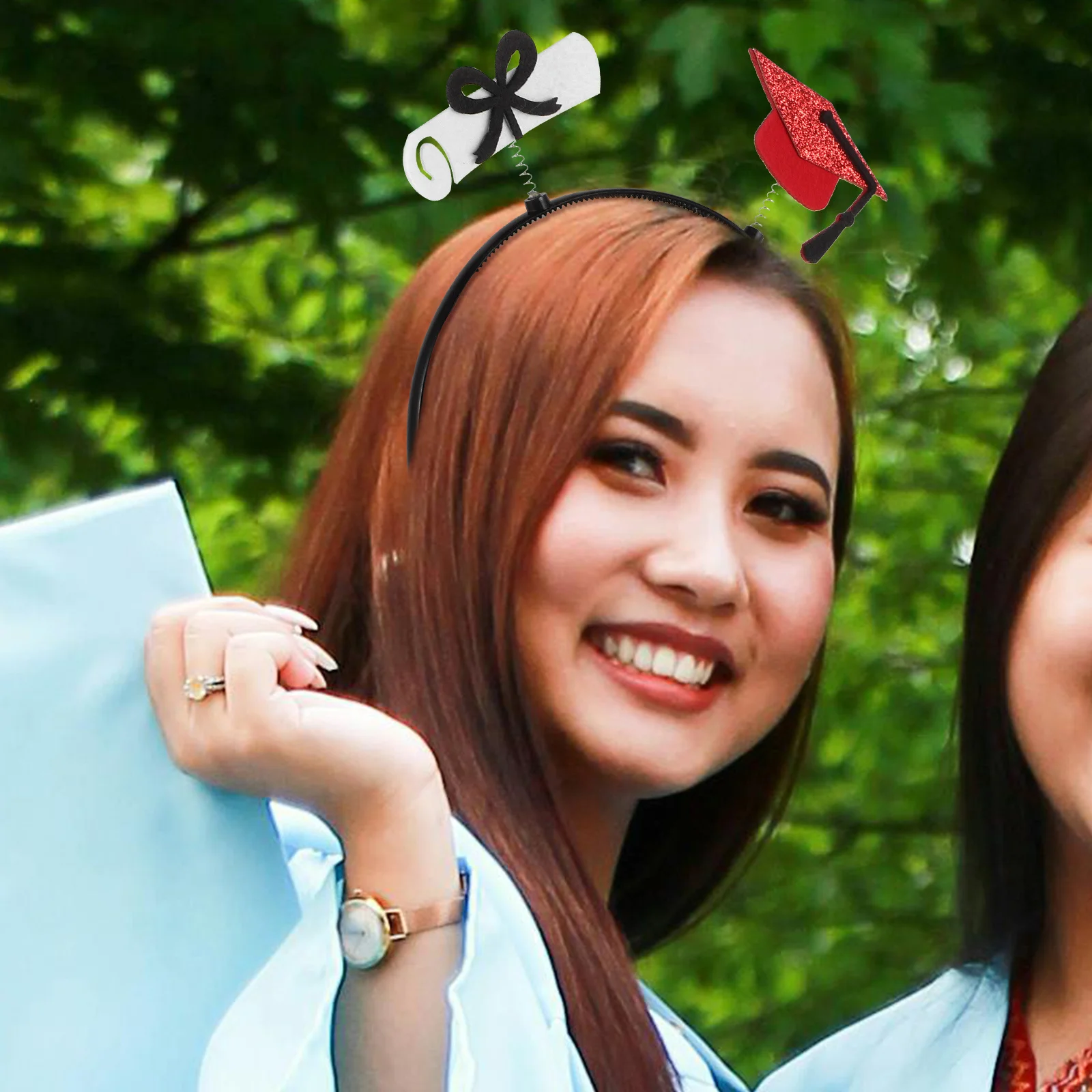 2 個の卒業帽子ヘッドバンドユニークなデザインミニ卒業帽子ヘアアクセサリー卒業小道具用学士帽