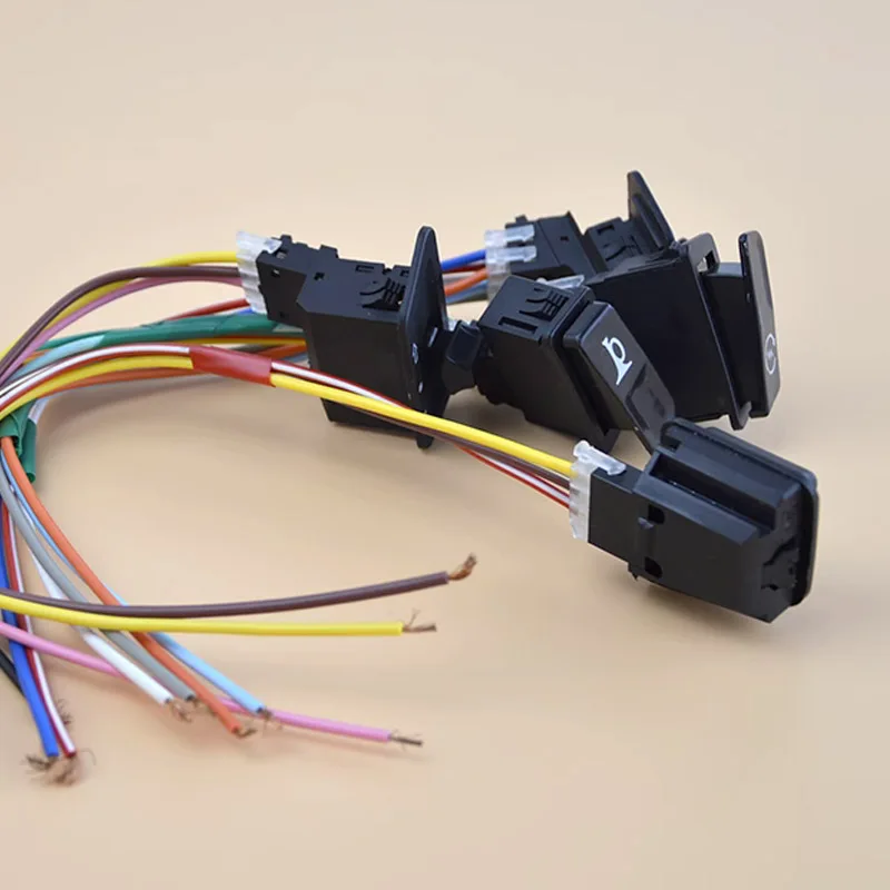 Motorcycle Horn Light Turn Signal High Low Beam Button Start Switch Connecters 2/3/4pin Plug for Electric Scooter ATV Moped