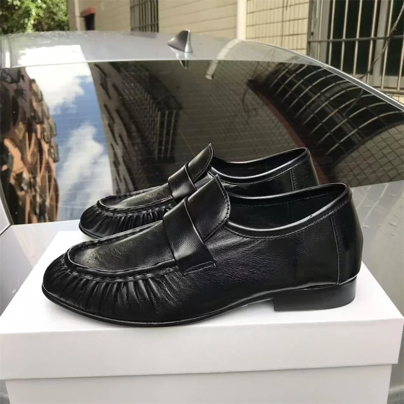 New French retro flat shoes made of cowhide, hand sewn with genuine leather soles. Le Fu women\'s one-step comfortable and casual