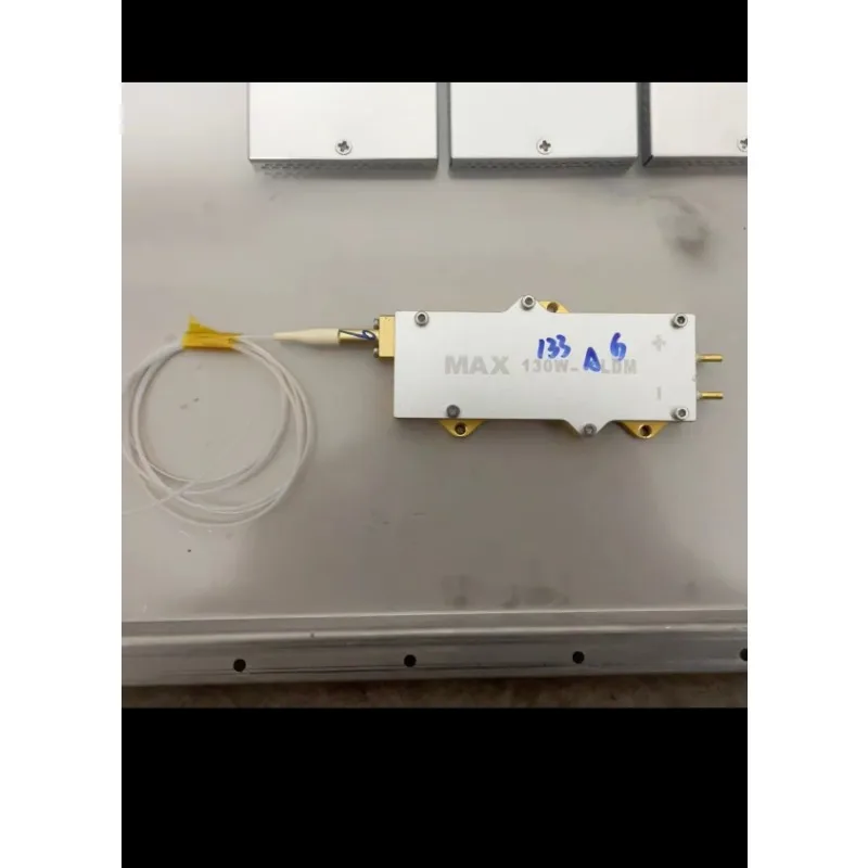 

(Second hand) The new long fiber 130w laser with 915nm wavelength high power disassembly and color new power is sufficient