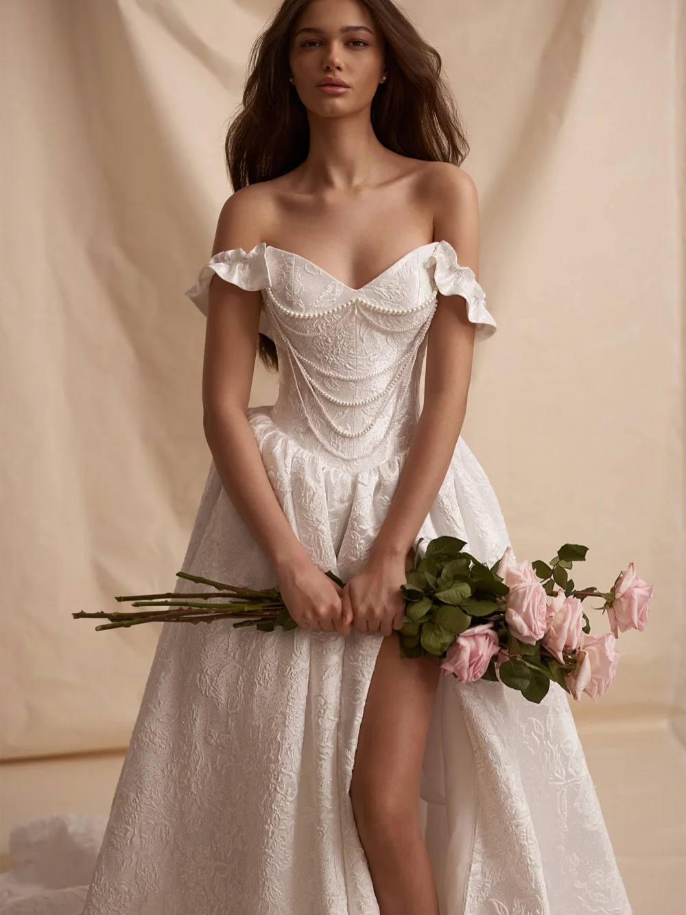 New Arrival Exquisite Pearls Chain Wedding Dress Romantic Off Shoulder Bridal Gown A Line High Slit Customized Dresses For Bride