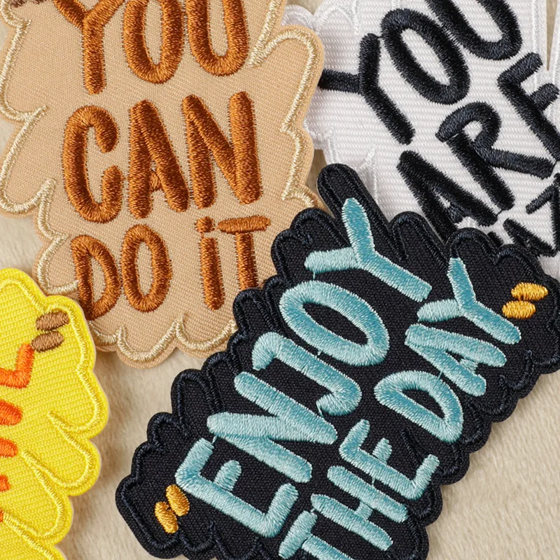 9 stücke Buchstaben viel Eisen auf Patches für Kleidung thermisch gestickt nähen niedlichen Parches Pack Bulk Mochila Stoff jacke DIY Naszywka – Detail 4