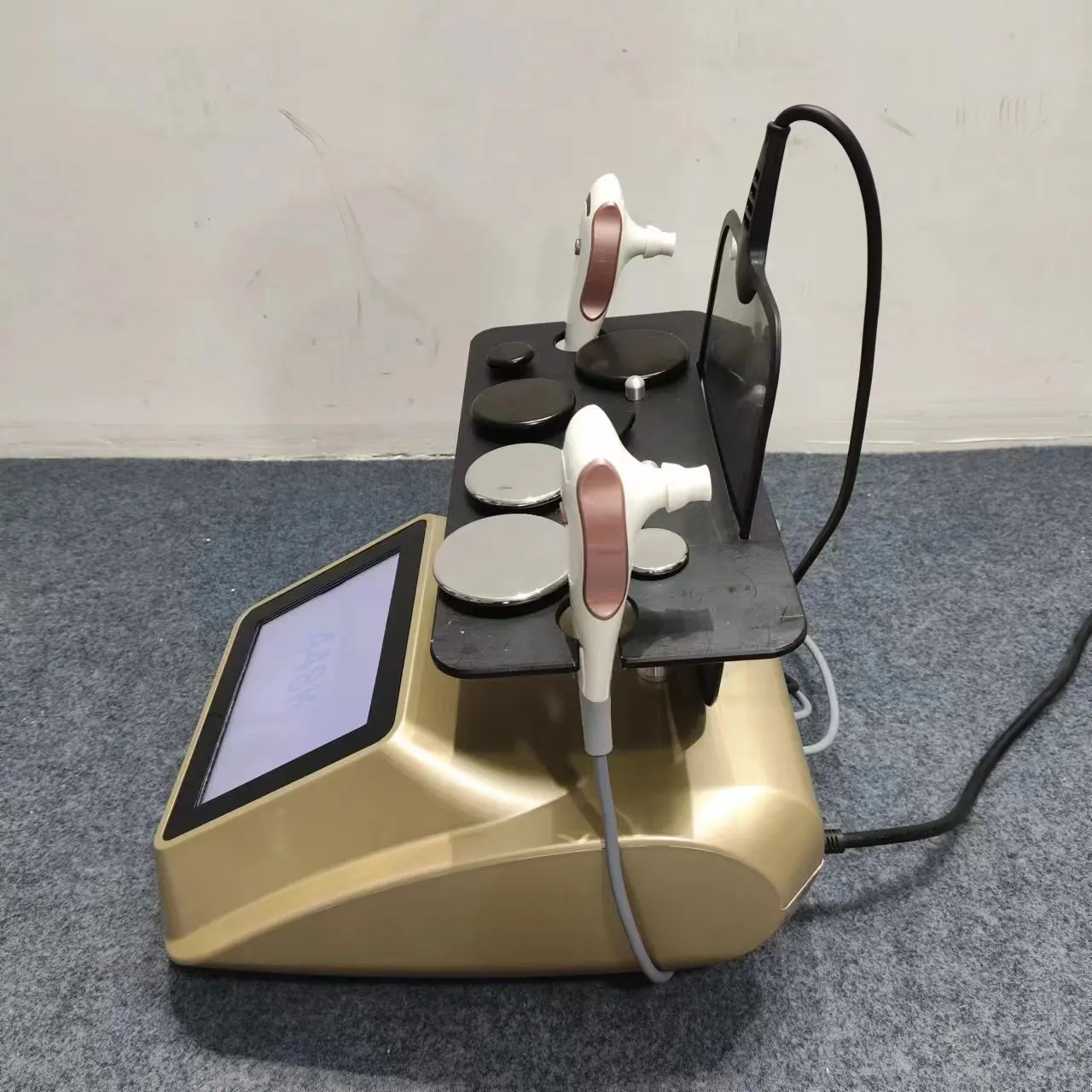 Portable Gold 448K Audiophile Master Tecar Therapy Physiotherapy Ret Cet Radiofrequency Machine Face Lift Pain Relief