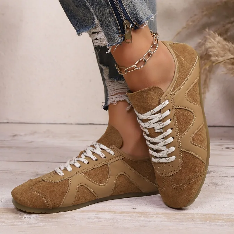 الأحذية النسائية 2025 الجديدة الدانتيل متابعة المرأة أحذية فلكنيز موضة اللون مطابقة ضوء غير رسمي حجم كبير أحذية رياضية متعددة الاستخدامات Zapatos